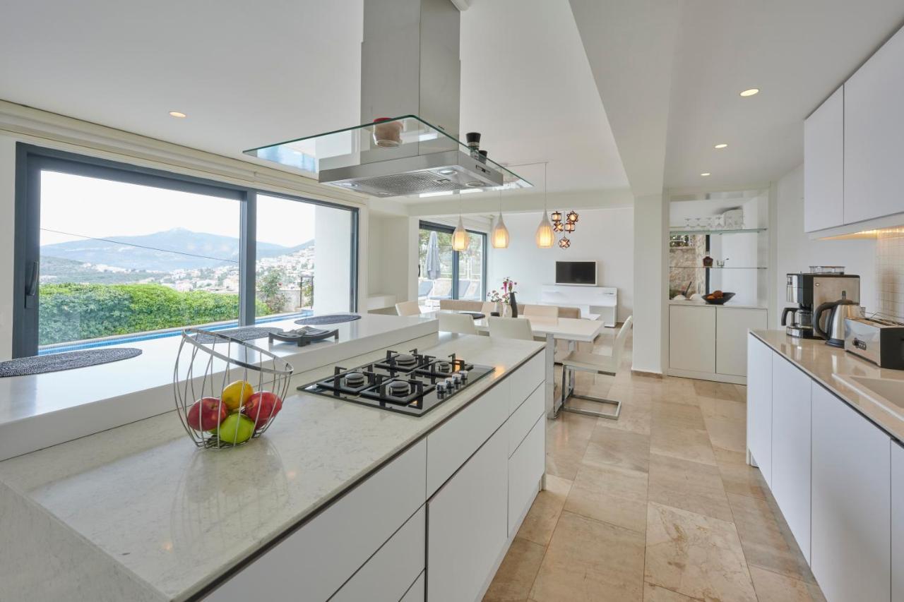 Luxus Villa Skyla Mit 5 Schlafzimmern & Meer-Blick Kas Bagian luar foto